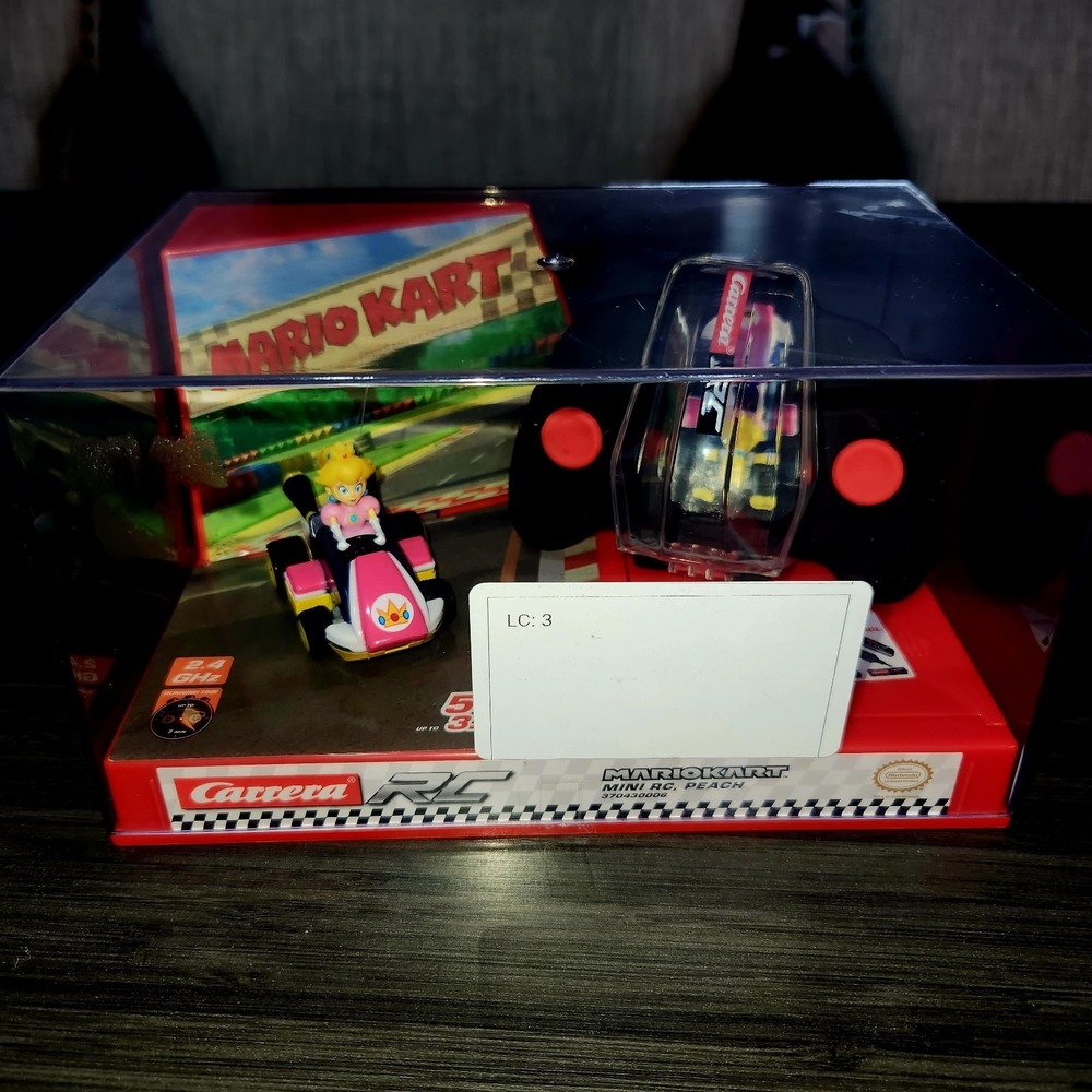 Carrera RC Mario Kart Mini RC Princess Peach with Batteries and USB Charger New